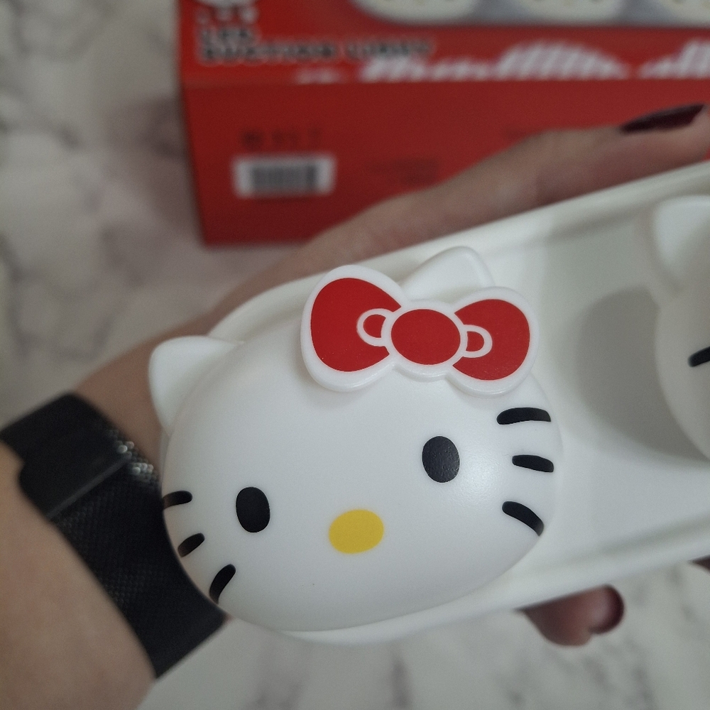 Hello Kitty LED Suction Light - Picture 5 of 7